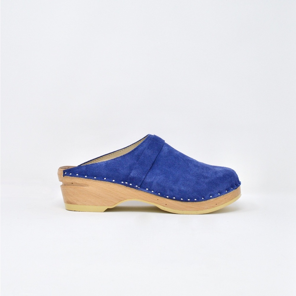 Troentorp DaVinci Blue Suede Clogs